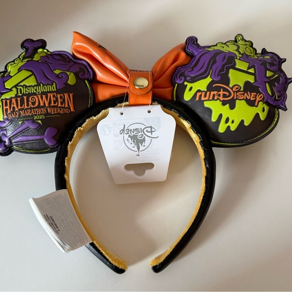 Disney Halloween Half Marathon 2025 Loungefly Set - Picture 6 of 6